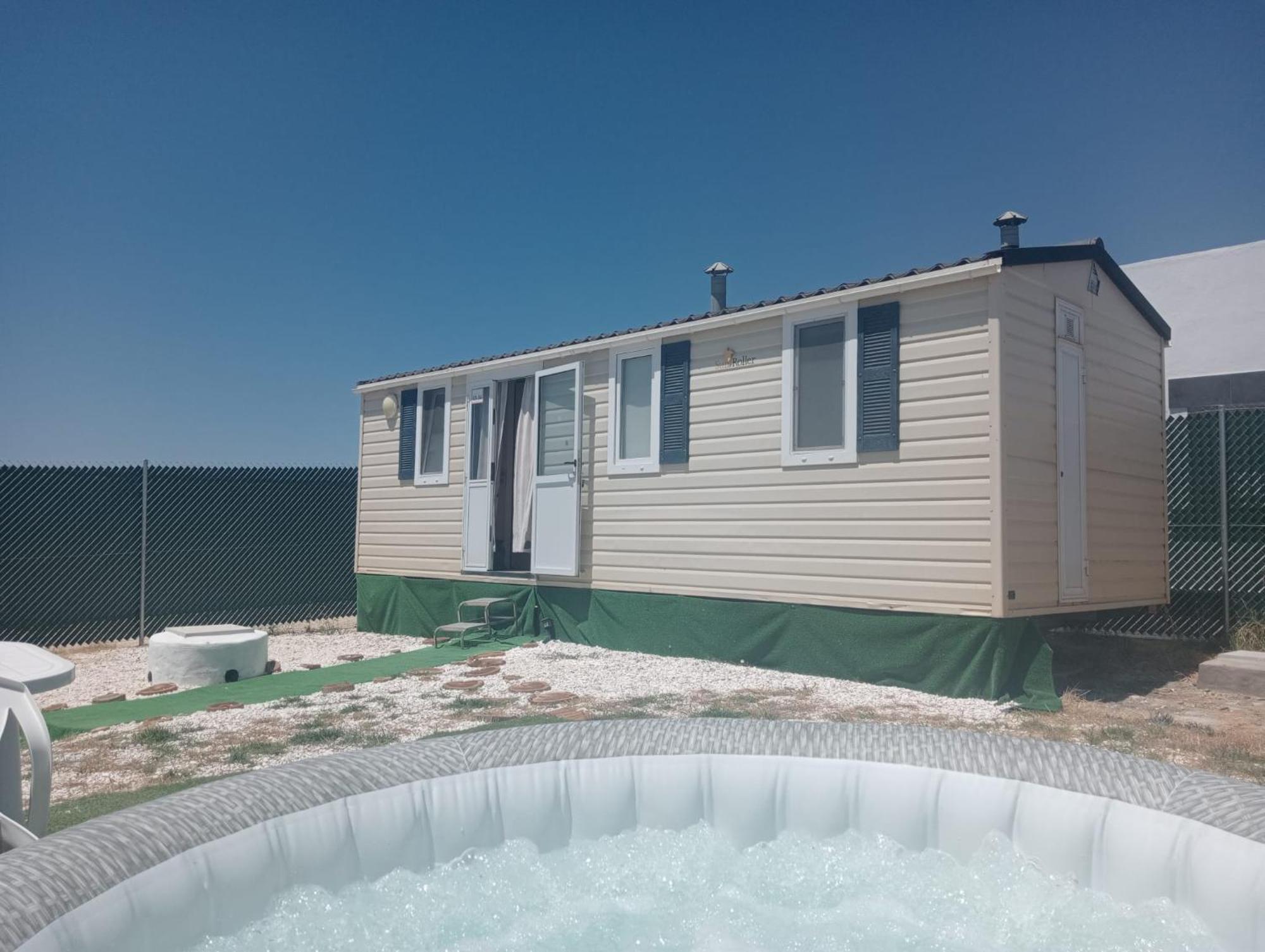 Casita Mh Acogedora Para 6 Con Jacuzzy 奇克拉纳－德拉弗龙特拉 外观 照片